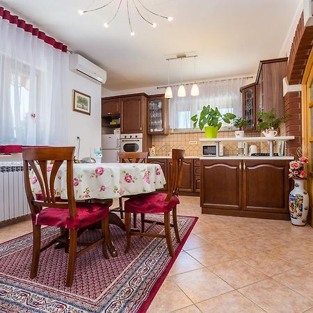 Apartments Janko Rovinj Exterior photo